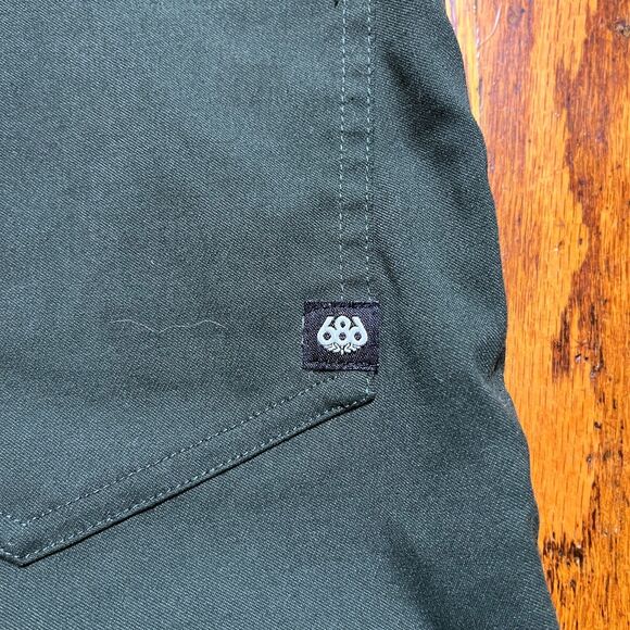 686 Everywhere Collection Hybrid Shorts Men's Size 30 Green Nylon Spandex Active - Picture 5 of 9